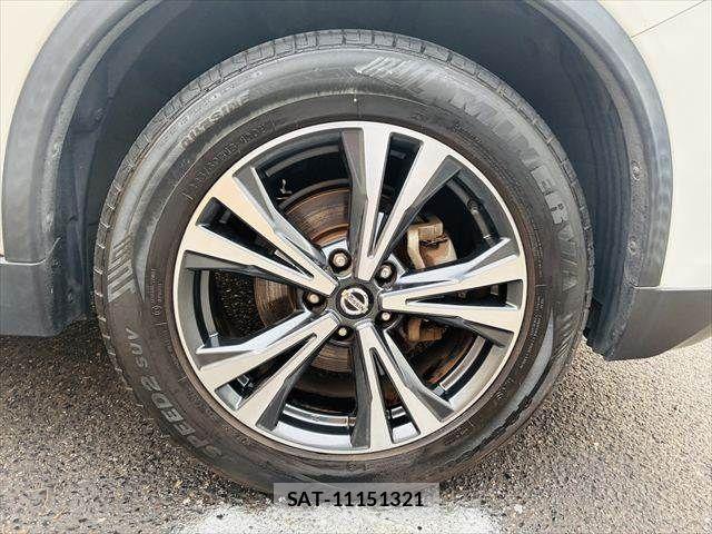 Nissan X-TRAIL 2018-04 6674253-13