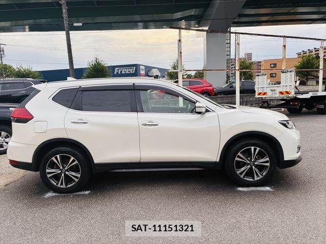 Nissan X-TRAIL 2018-04 6674253-16