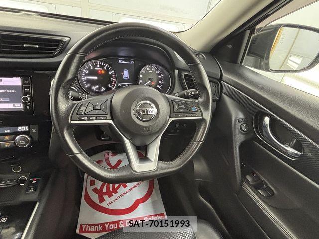 Nissan X-TRAIL 2017-08 6674252-13