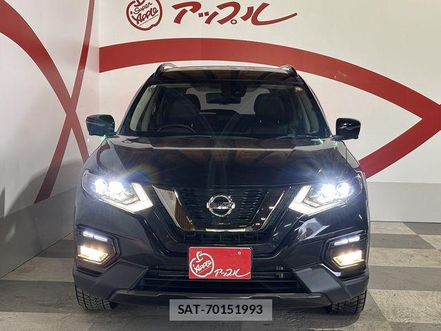 Nissan X-TRAIL 2017-08 6674252-3