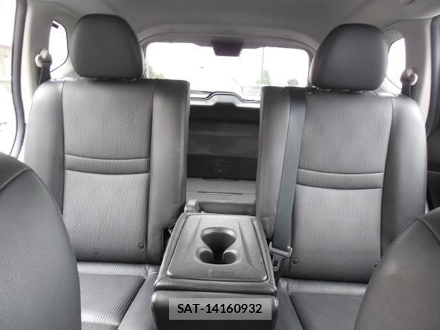Nissan X-TRAIL 2018-09 6674258-11
