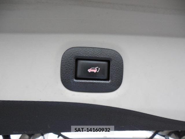 Nissan X-TRAIL 2018-09 6674258-14