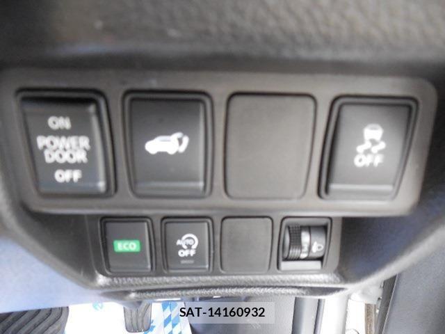 Nissan X-TRAIL 2018-09 6674258-26
