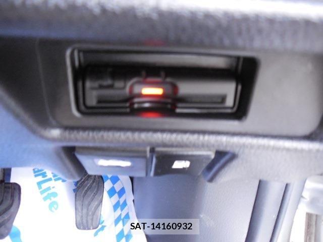 Nissan X-TRAIL 2018-09 6674258-27