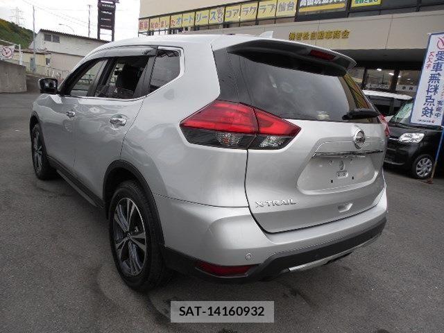 Nissan X-TRAIL 2018-09 6674258-3