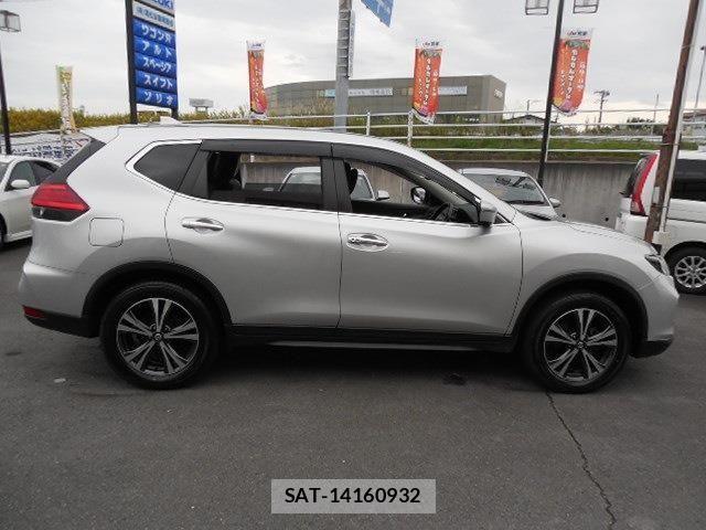 Nissan X-TRAIL 2018-09 6674258-4