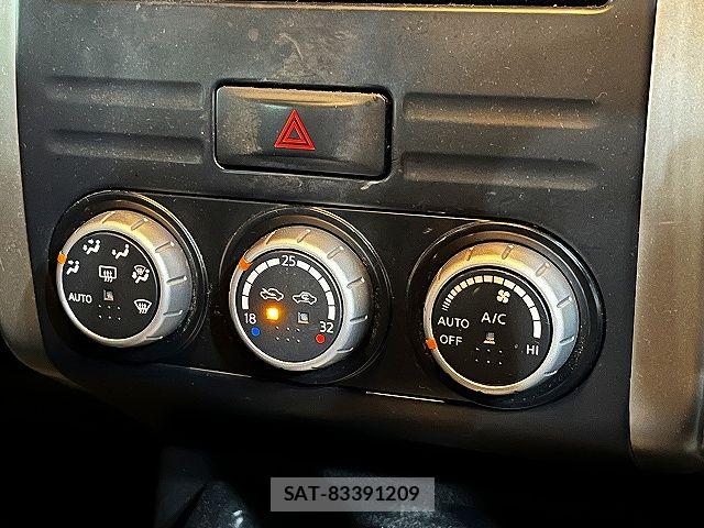 Nissan X-TRAIL 2011-10 6678890-14