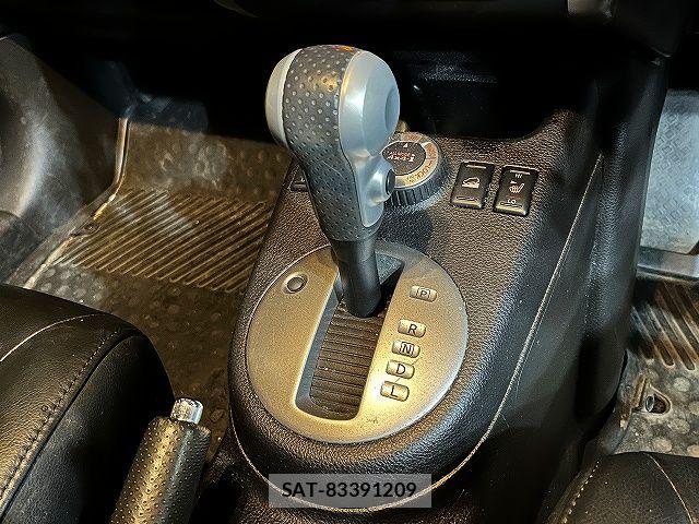 Nissan X-TRAIL 2011-10 6678890-19