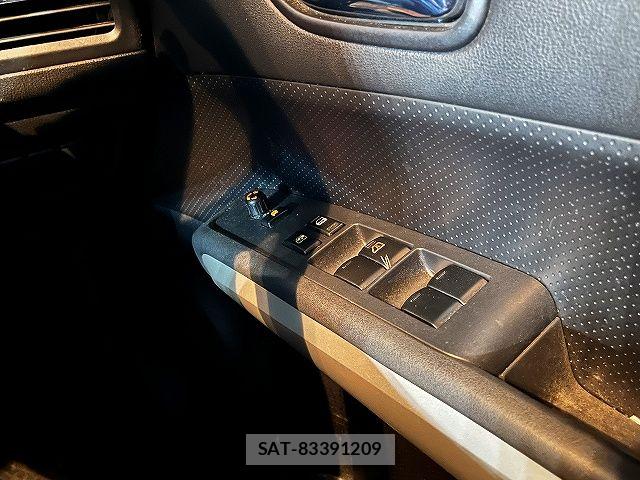 Nissan X-TRAIL 2011-10 6678890-21