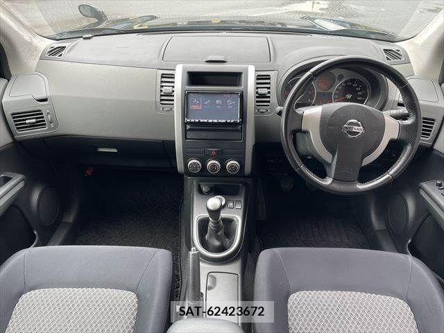 Nissan X-TRAIL 2009-07 6678885-2