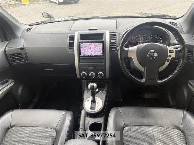 Nissan X-TRAIL 2012-01 6682980-2