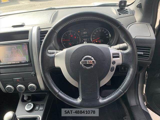 Nissan X-TRAIL 2011-02 6684089-9