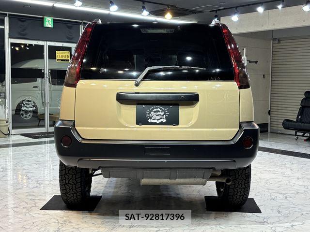 Nissan X-TRAIL 2007-01 6717826-3