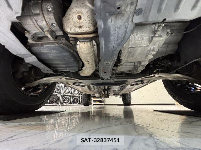Nissan X-TRAIL 2006-11 6717829-26