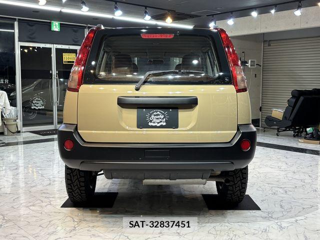 Nissan X-TRAIL 2006-11 6717829-3