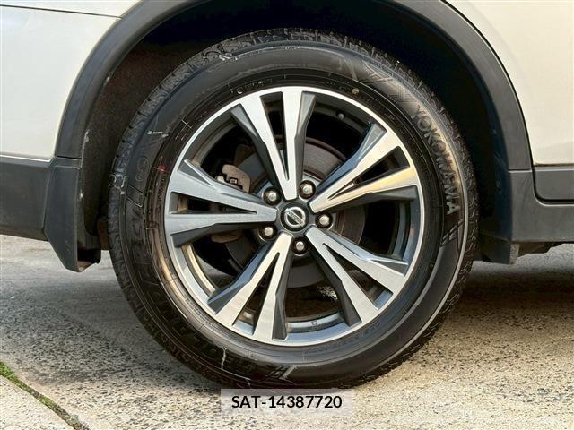 Nissan X-TRAIL 2017-12 6791793-14