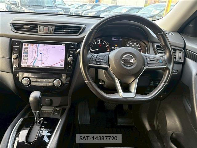 Nissan X-TRAIL 2017-12 6791793-20