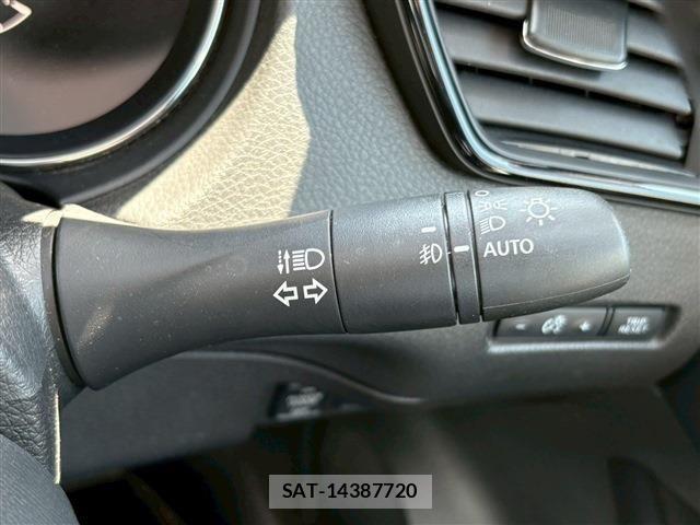 Nissan X-TRAIL 2017-12 6791793-27