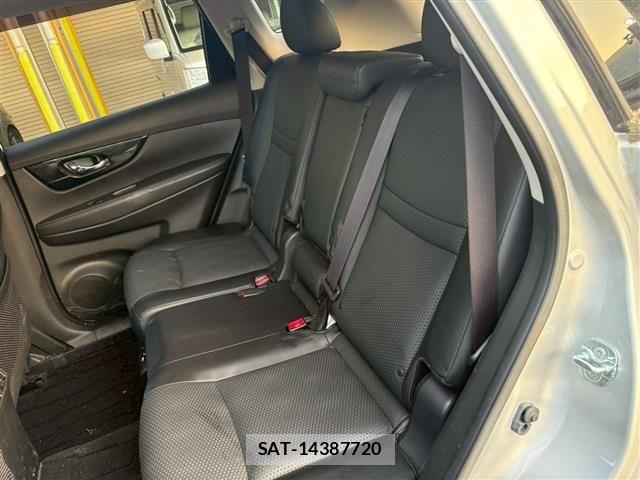 Nissan X-TRAIL 2017-12 6791793-5