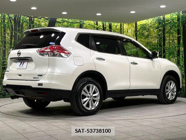 Nissan X-TRAIL 2014-02 6818194-17