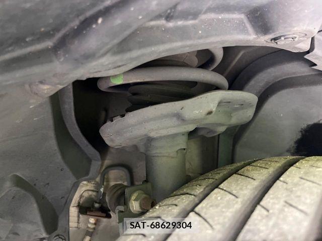 Nissan X-TRAIL 2014-01 6818189-19
