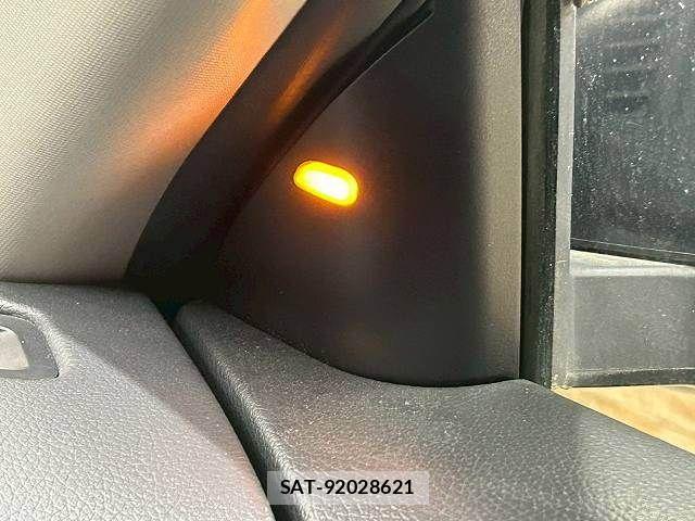 Nissan X-TRAIL 2019-04 6818172-8