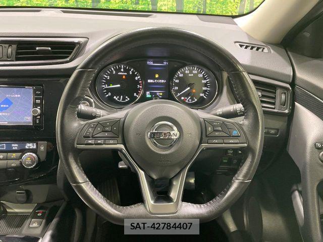 Nissan X-TRAIL 2018-05 6818175-11