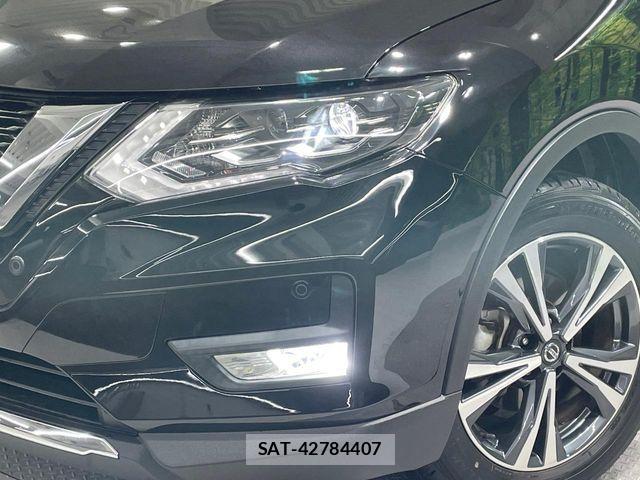 Nissan X-TRAIL 2018-05 6818175-12