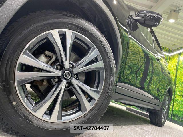 Nissan X-TRAIL 2018-05 6818175-13