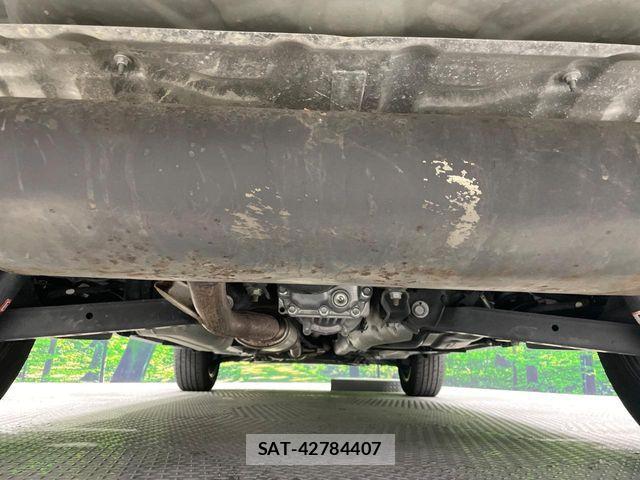 Nissan X-TRAIL 2018-05 6818175-18