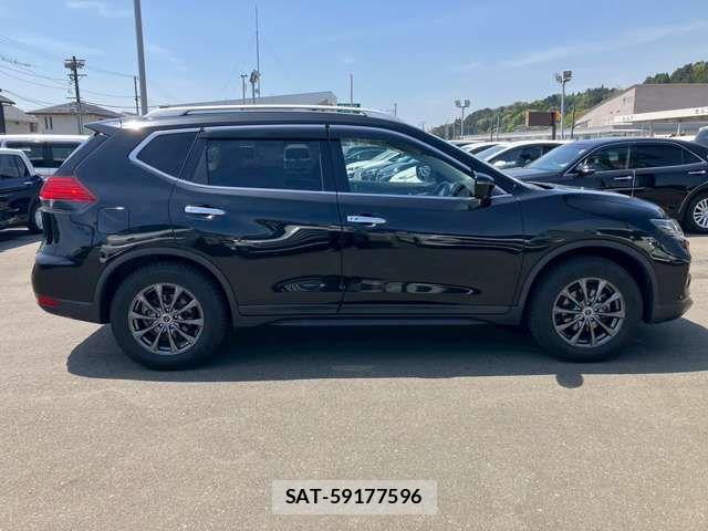 Nissan X-TRAIL 2020-08 6818187-16