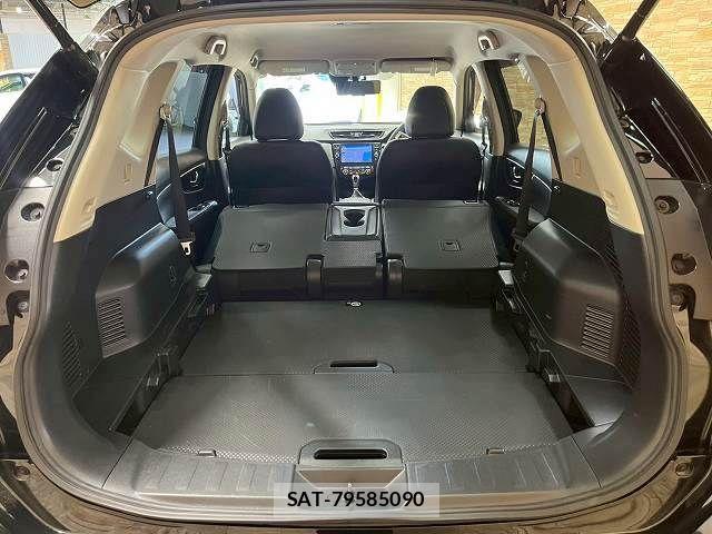 Nissan X-TRAIL 2021-09 6818161-12