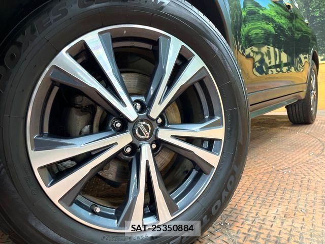 Nissan X-TRAIL 2019-10 6818179-12