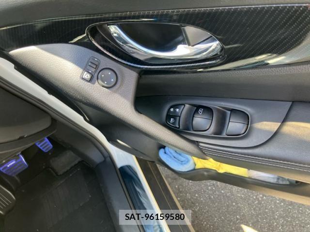 Nissan X-TRAIL 2019-09 6915829-15