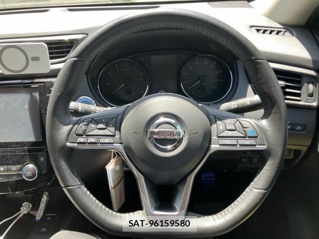 Nissan X-TRAIL 2019-09 6915829-20
