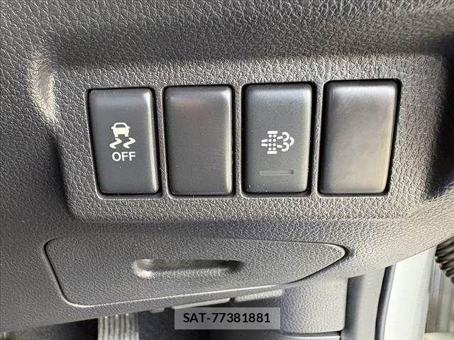 Nissan X-TRAIL 2010-09 6915836-29