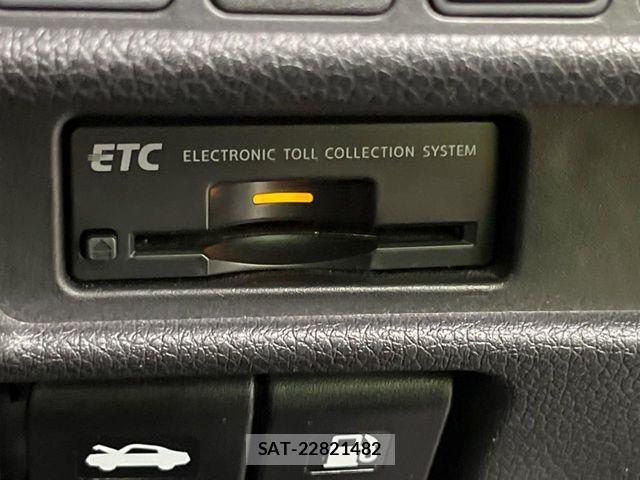 Nissan X-TRAIL 2014-04 6915842-5