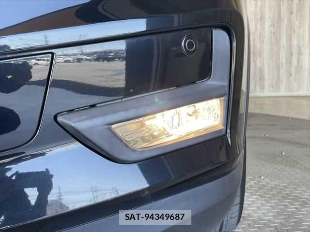 Nissan X-TRAIL 2017-09 6915839-13