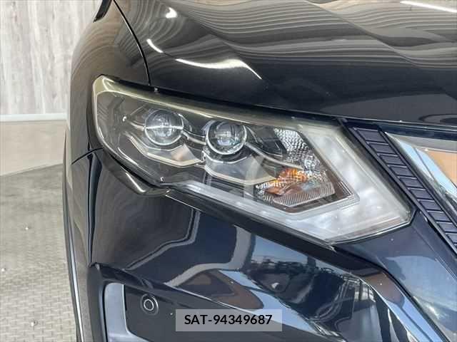Nissan X-TRAIL 2017-09 6915839-24