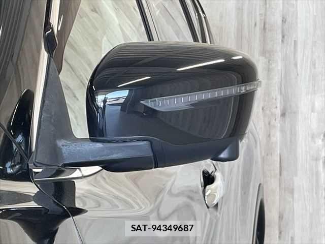 Nissan X-TRAIL 2017-09 6915839-26