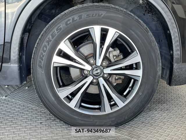 Nissan X-TRAIL 2017-09 6915839-29