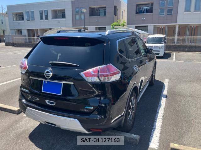 Nissan X-TRAIL 2014-03 6915851-3