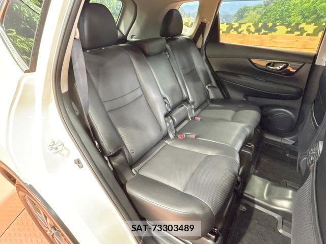 Nissan X-TRAIL 2018-04 6915832-8