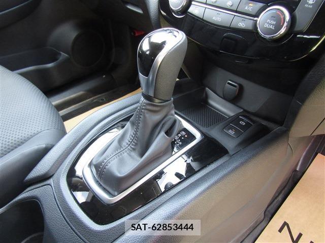 Nissan X-TRAIL 2021-02 6915827-11