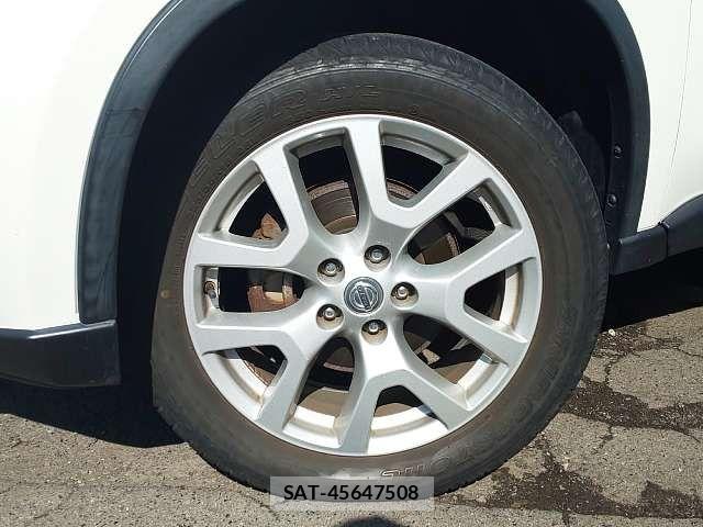 Nissan X-TRAIL 2013-06 6915846-3