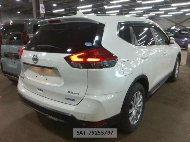 Nissan X-TRAIL 2021-04 6919783-2