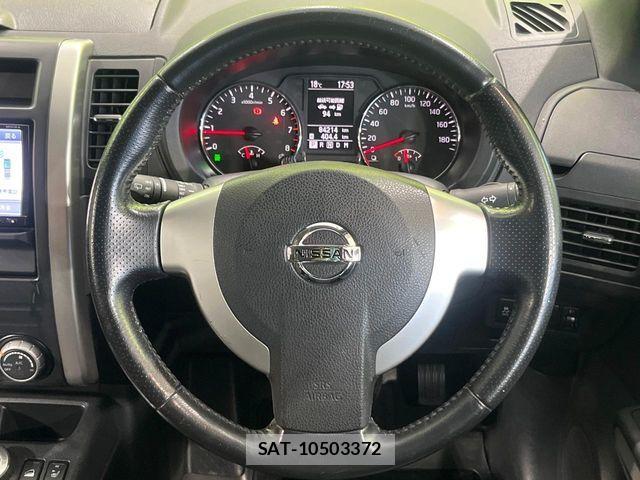 Nissan X-TRAIL 2011-07 6915845-10