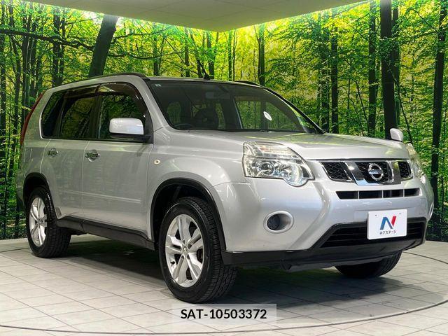 Nissan X-TRAIL 2011-07 6915845-15