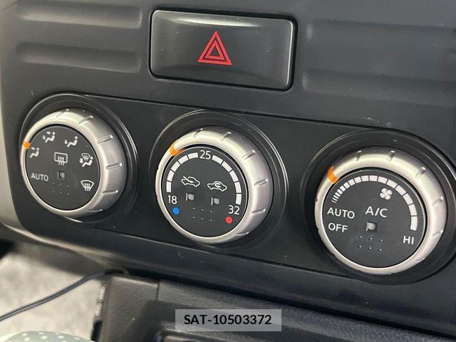 Nissan X-TRAIL 2011-07 6915845-6