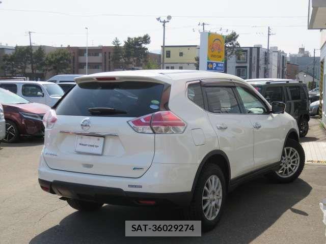 Nissan X-TRAIL 2015-10 6999306-1